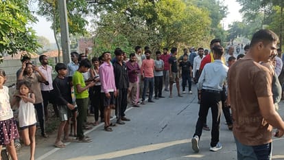 Kanpur Young Woman Climbs Mobile Tower Alleges Thakurs  Encroached Upon Our Land Get This Video to Yogi Baba