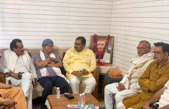 Union Minister SP Singh Baghel Targets SP Says Old Brand Linked With Fear and Riots