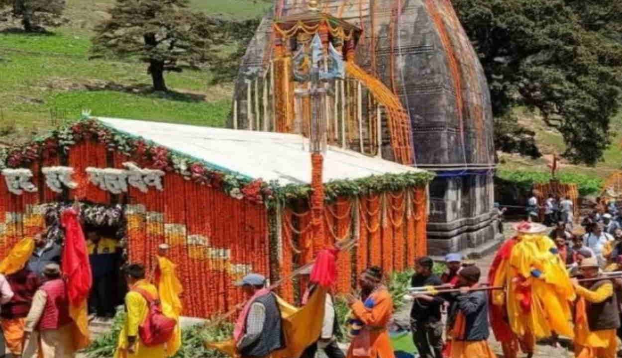 मदमहेश्वर मंदिर के द्वार खुले