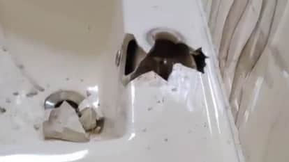 Theft at Former Union Minister Santosh Chaudhary's Hoshiarpur Residence Thieves Steal Taps