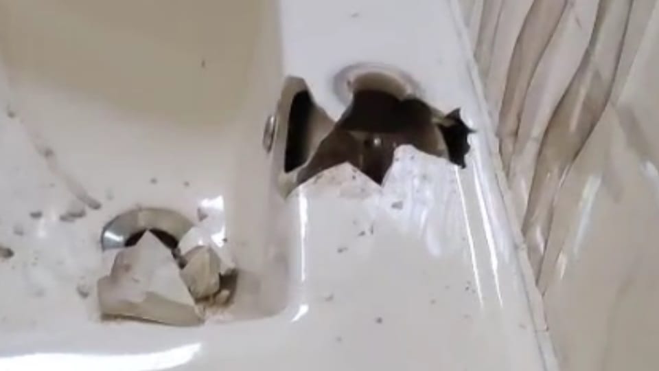 Theft at Former Union Minister Santosh Chaudhary's Hoshiarpur Residence Thieves Steal Taps
