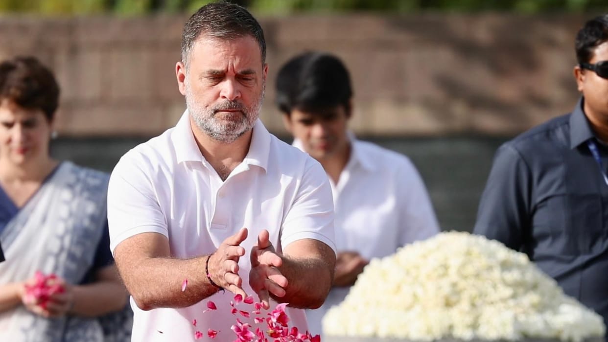 Congress leaders paid tribute to Rajiv Gandhi at Veer Bhumi on his death anniversary news update