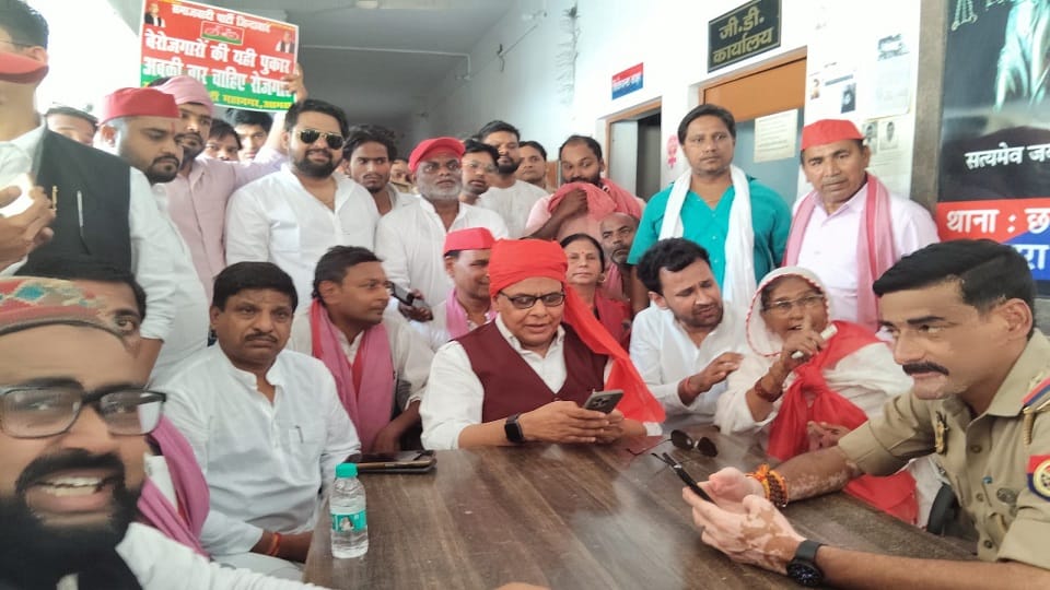 SP Slams Proposal to Waive 431 Crore for Torrent Power, Warns of Protest in Agra
