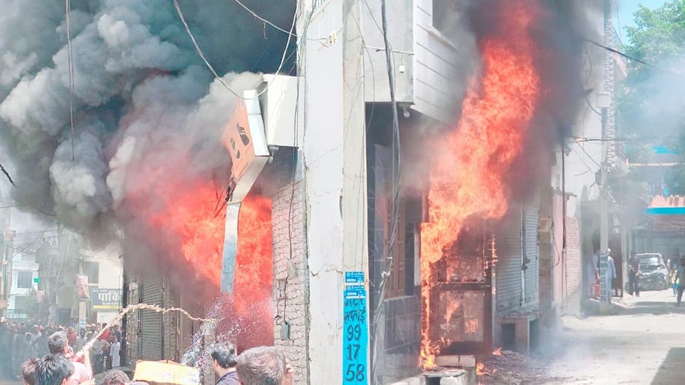 Amroha: Massive Fire at Footwear Warehouse; Family Trapped on Upper Floor