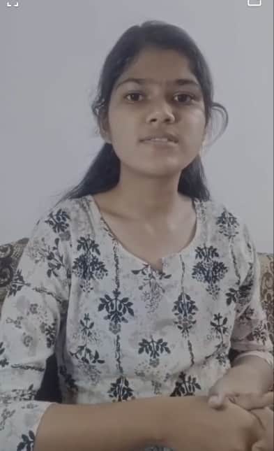 छात्रा पूर्वा शर्मा