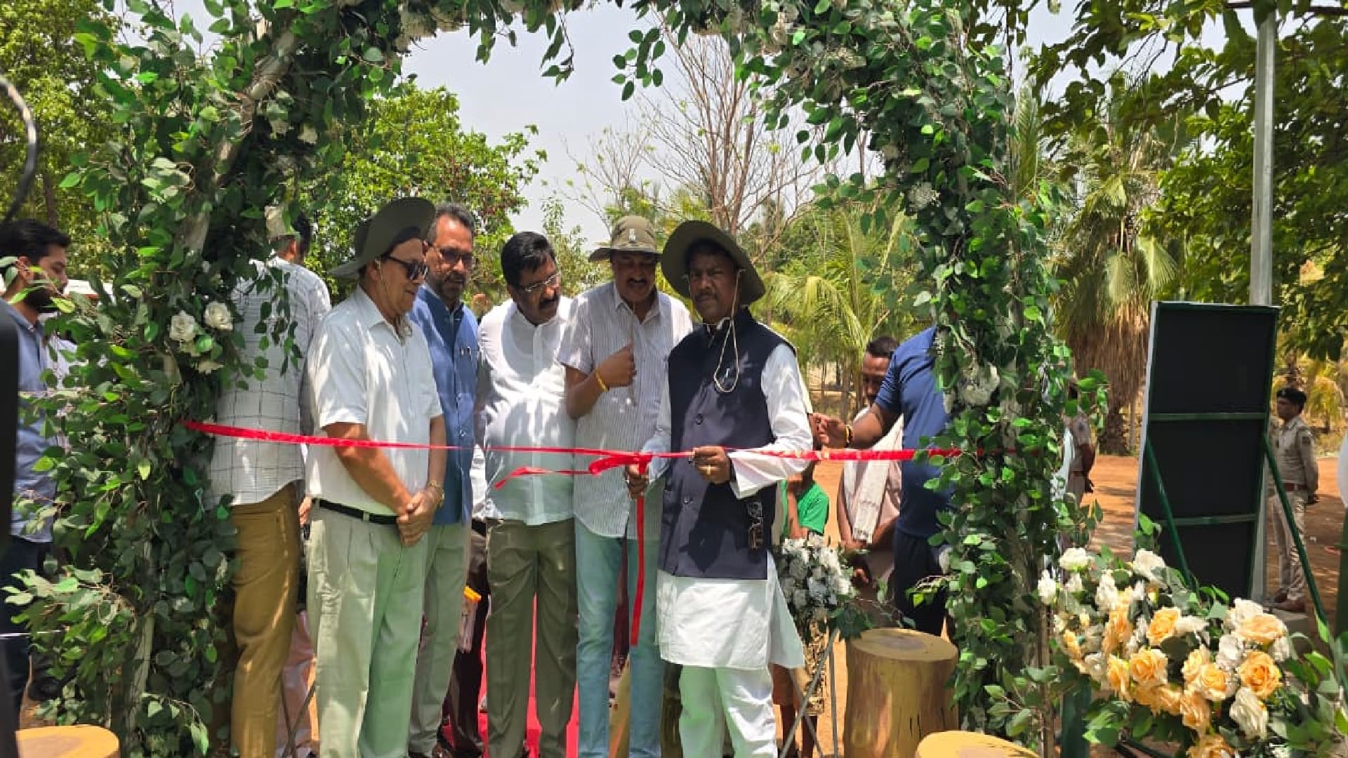 नंदनवन जू और जंगल सफारी में शुरू हुई इलेक्ट्रिक सफारी और बोटिंग सुविधा