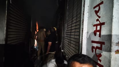 Kanpur Fire Massive Blaze Engulfs Four Story Building Firefighters Jump from Roof to Safety