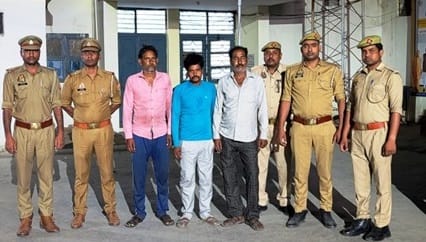 Hamirpur Incident of assault on a doctor at the District Hospital three accused from Atrar village arrested