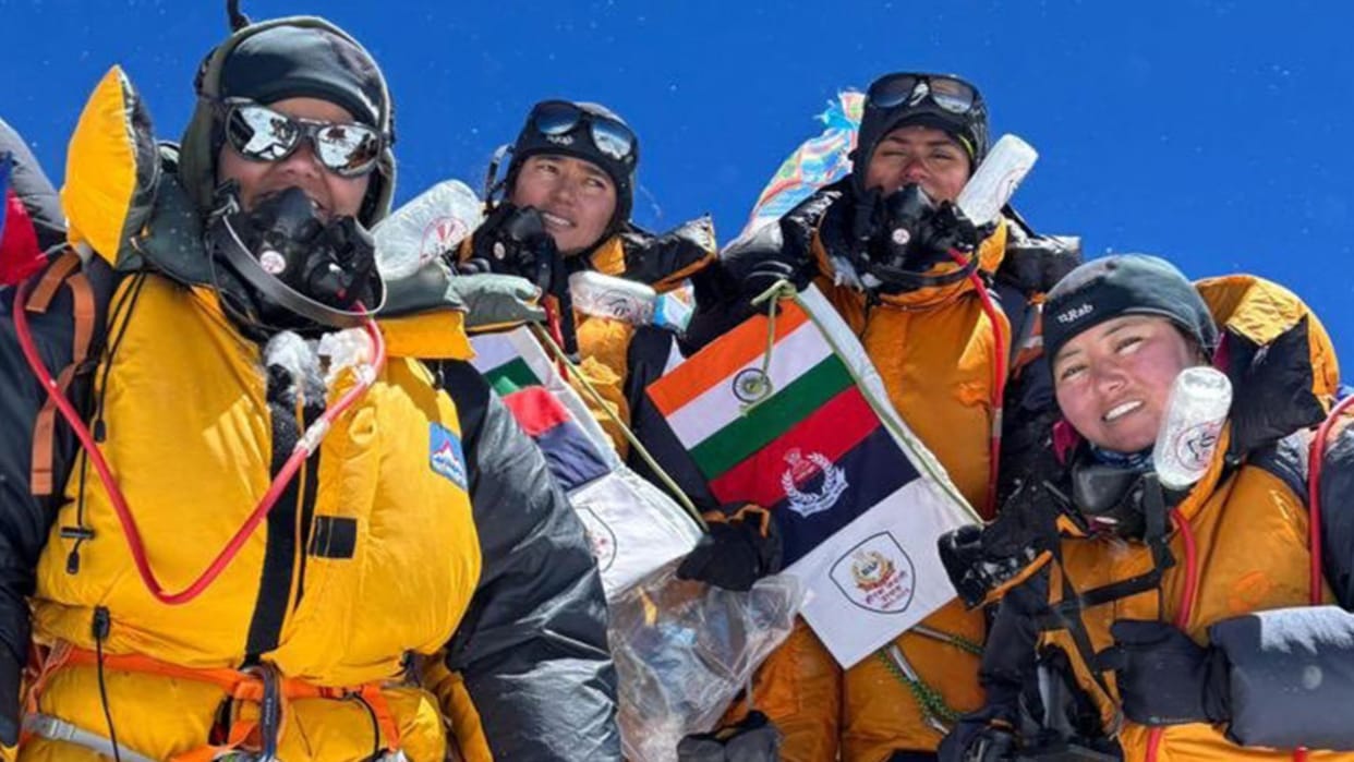 BSF Womens Mountaineering Team Creates History by Conquering Everest HM Amit Shah Extends Congratulations
