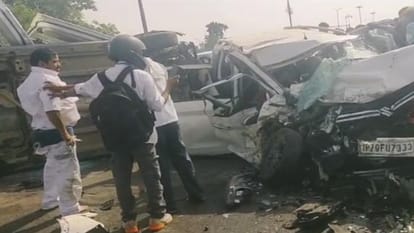 Prayagraj Accident Two cars collided near the Naini new Yamuna bridge, killing three members of same family.
