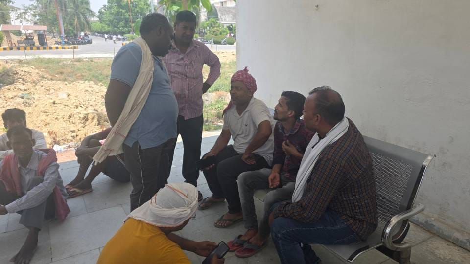 student died after his health deteriorated following consumption of chickpeas with friend in Ambedkar Nagar