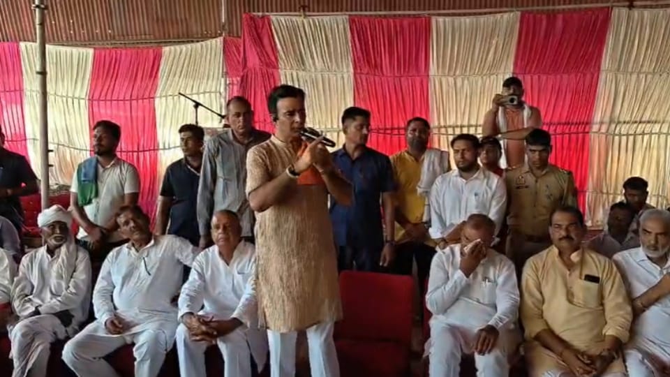 Meerut: Equal to 100 MLAs Even After Defeat, Says Sangeet Som at Workers’ Meet