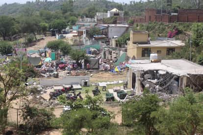 Land Mafia and Encroachers Seize Forest Land Through Strategic Planning