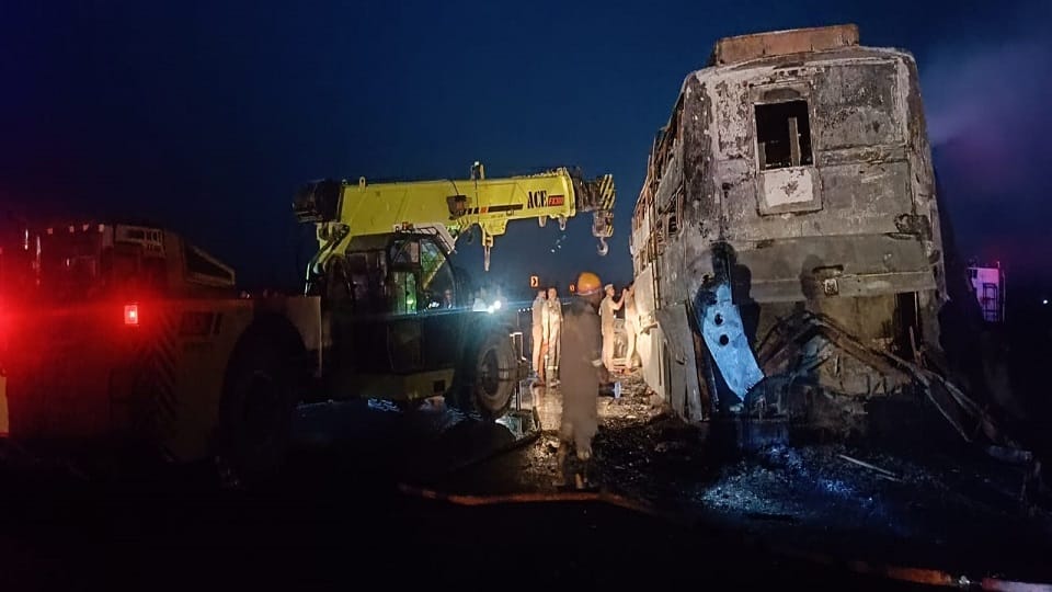 Double-decker bus catches fire on Agra-Lucknow Expressway at shikohabad in firozabad
