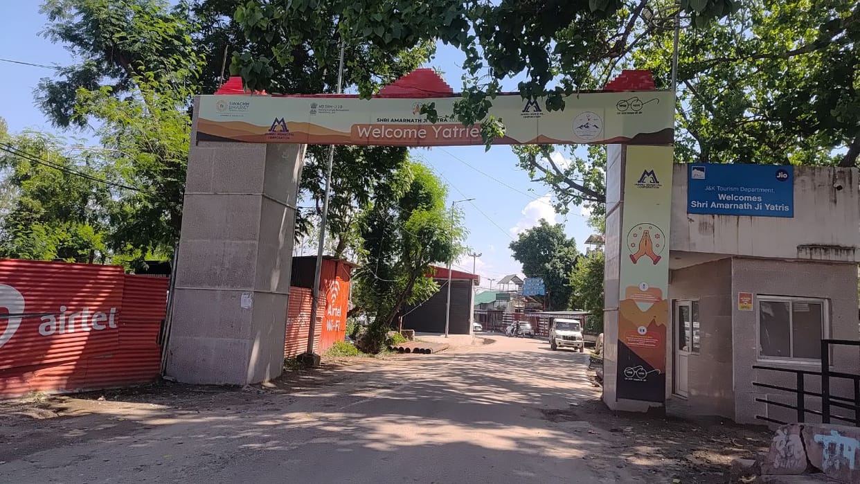 Temples and rest houses have begun to be decorated to welcome the devotees of Baba Barfani.