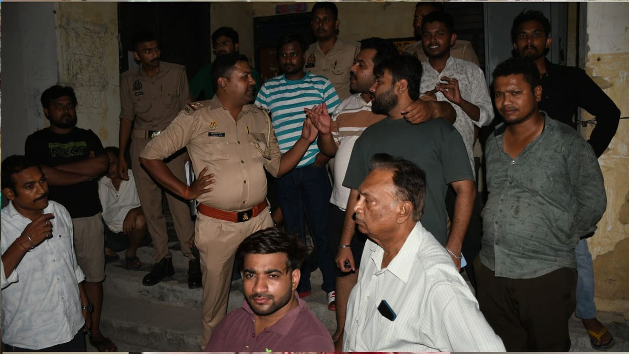 15,000 Houses Without Power In Gorakhpur As Rustampur Substation Fails news in hindi