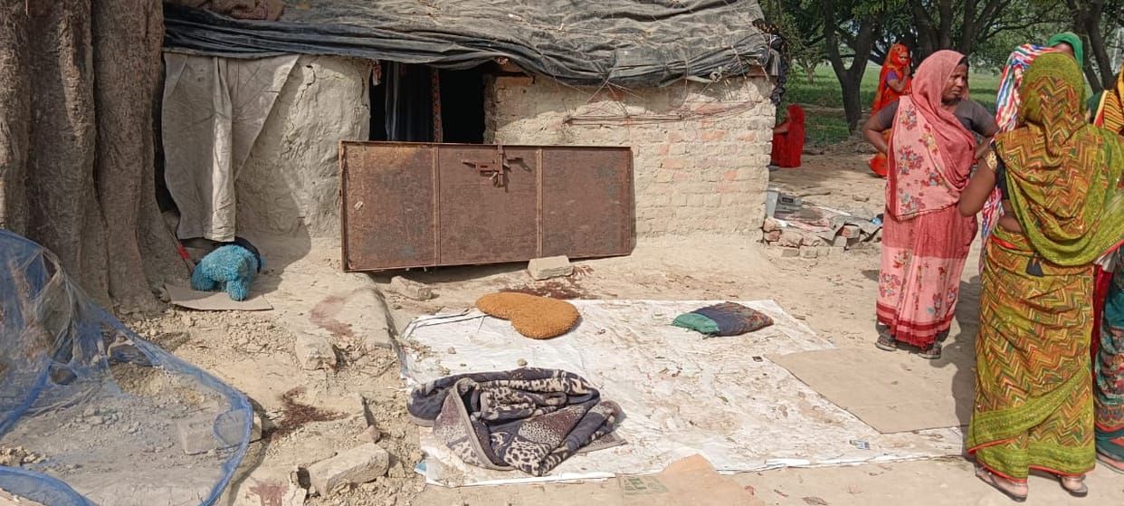 UP: Tragic accident in Barabanki, dumper runs over family sleeping outside home, father, two sons and daughter