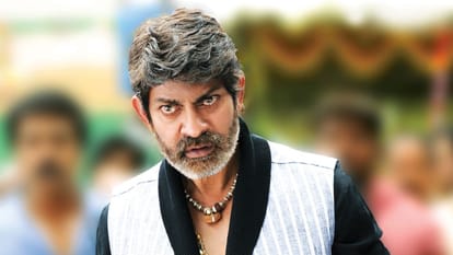 Jagapathi Babu  supported Janhvi Kapoor amid the backlash over her scenes in peddi on social media