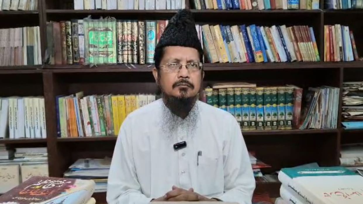 Maulana Shahabuddin Razvi Appeal Do not perform animal sacrifice in open spaces and do not offer Namaz on Road