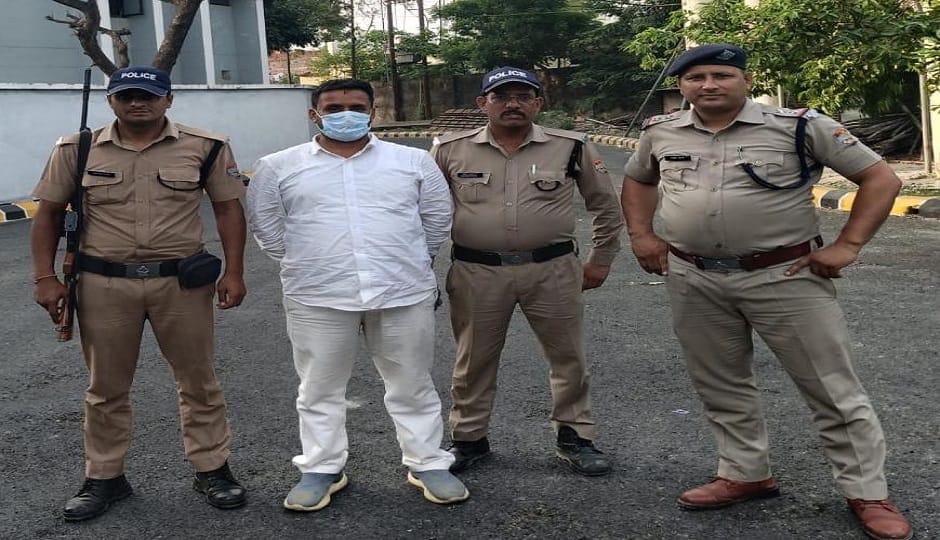 Accused of fraud worth crores arrested, questioned for hours at Kathgodam police station