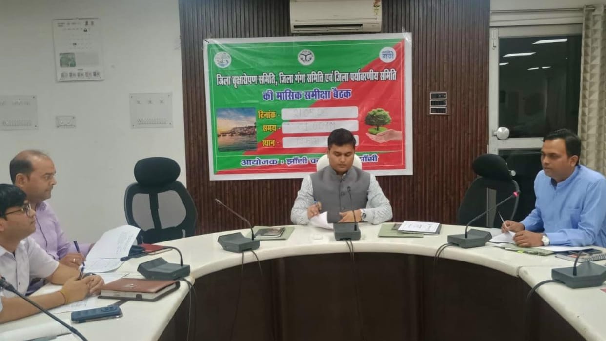 Jhansi: Those responsible for negligence in digging pits will be punished