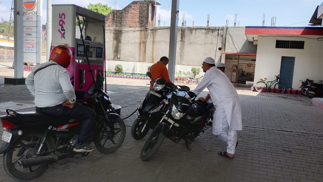 Petrol and Diesel Prices Rise Again Transport and Other Sectors Also Affected