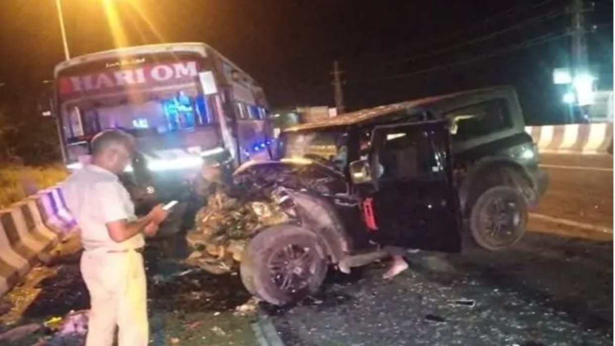 Dausa: Sleeper Bus and Thar Collide Head-On on Highway, 2 Seriously Injured; Elderly Man Dies After Train Hit