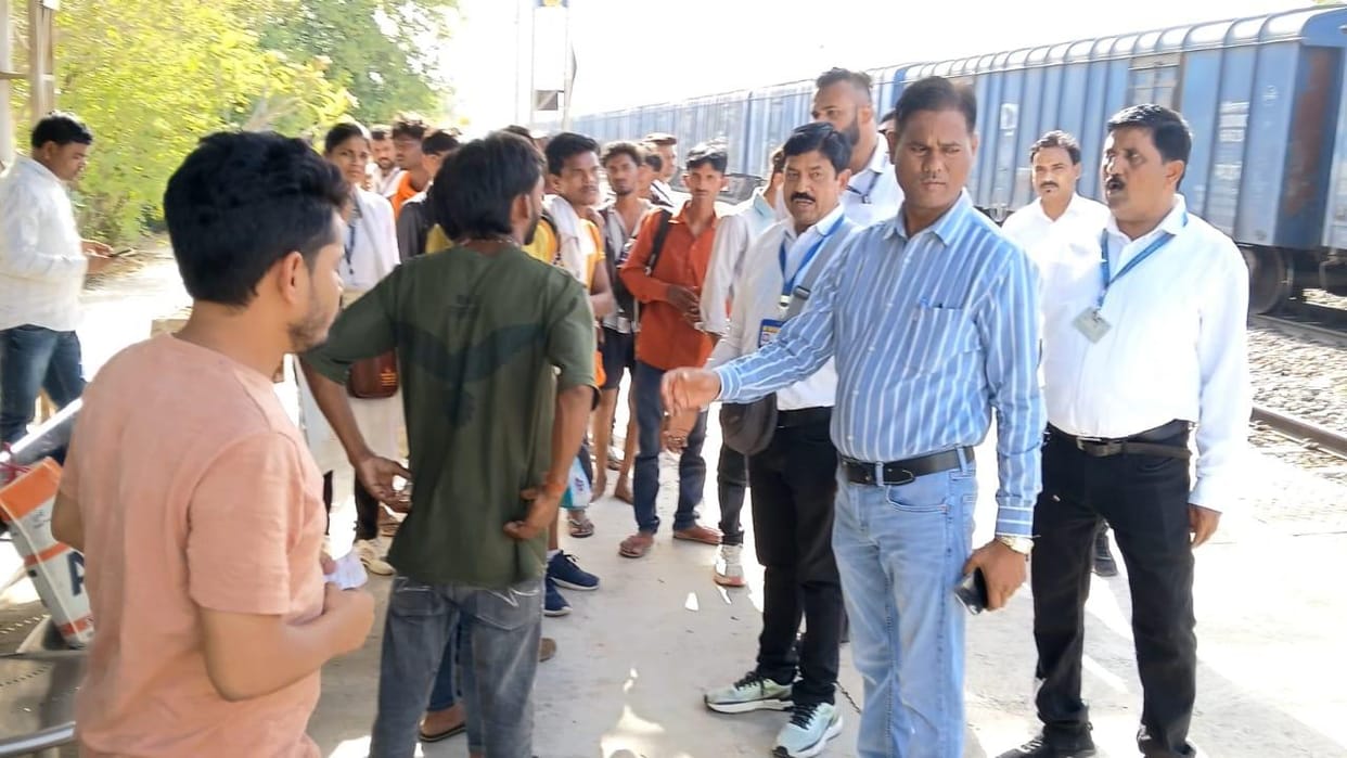 Jhansi: A fine of Rs 156955 was collected from 265 passengers during checking