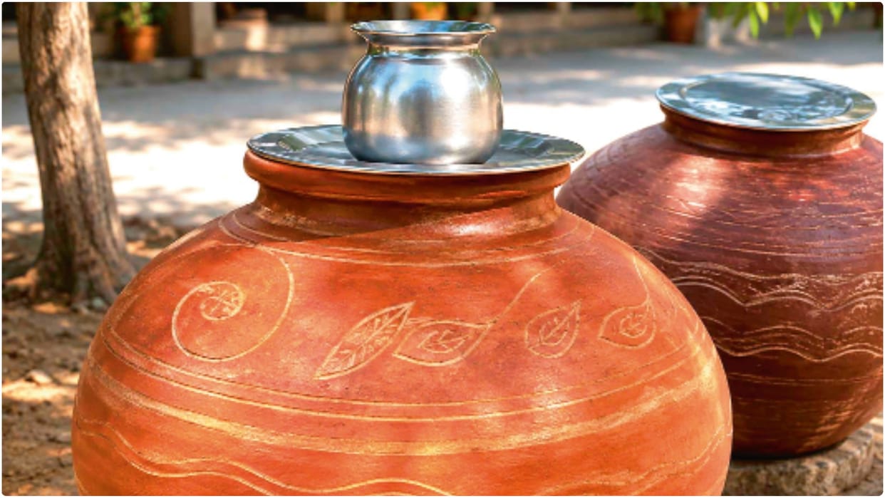 Sweet smell of earthen pot and the love of water pot: Coolness of pot is not superstition, but pure science