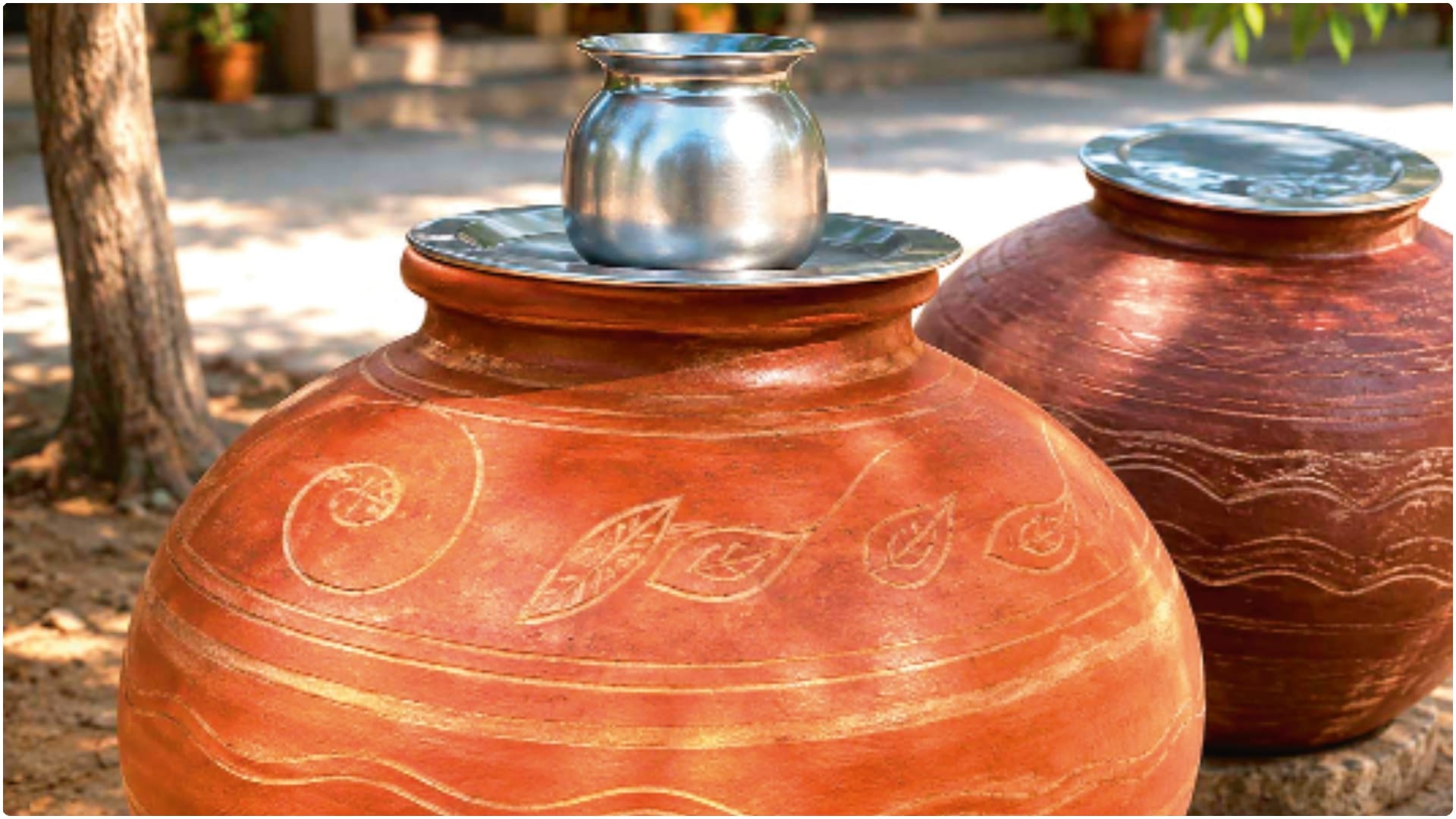 मटके की सौंधी महक और लुटिया का प्रेम