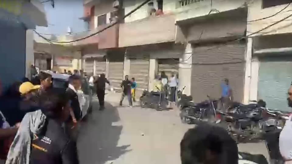 Clashes break out between AAP and Congress workers in Punjab