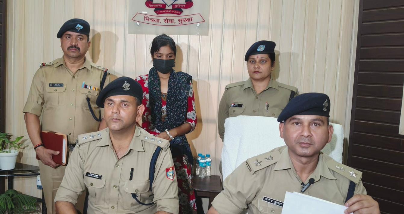 Dehradun:अजय भटेजा हत्याकांड; 25 हजार की इनामी आरोपी जोया गिरफ्तार, दून ...