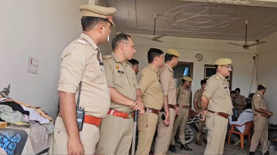 Bulandshahr Double Murder Case: Son Kills Father and Wife Over Suspected Affair Before Bakrid