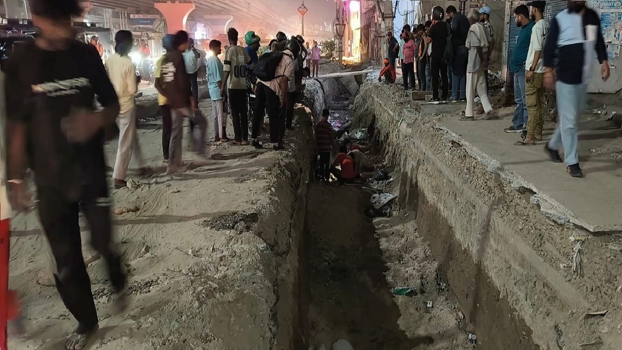 woman died after being buried in the soil of under-construction drain following electric shock In Panipat