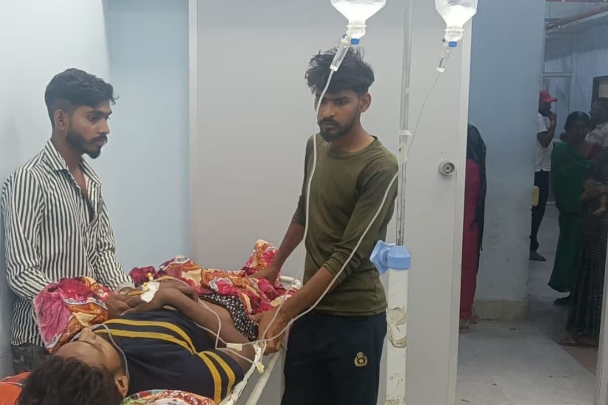 young man died after falling from palm tree in Gopalganj causing chaos in family Bihar
