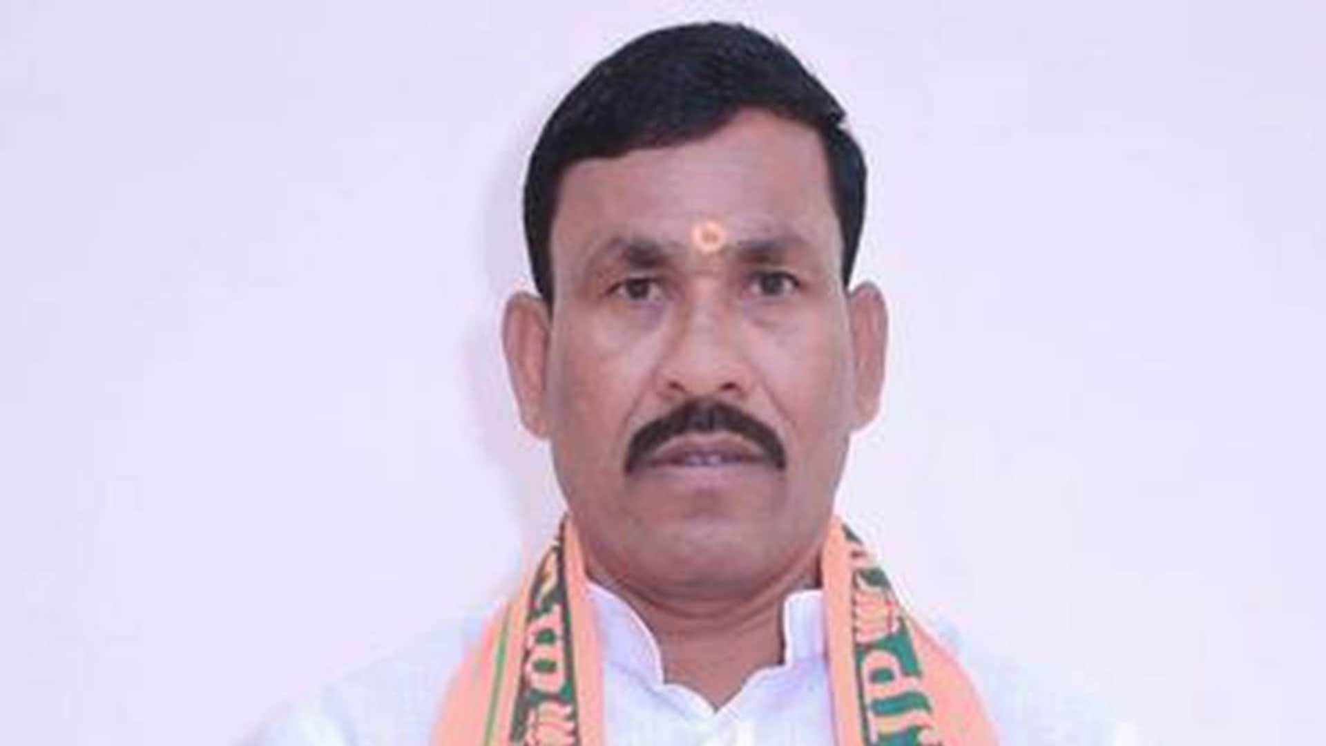 राम दुलारे गोंड, पूर्व विधायक।