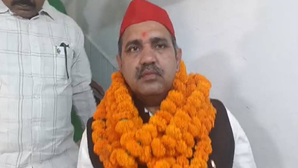 Following court order SP Councilor Lalit Tiwari was administered oath in Lucknow
