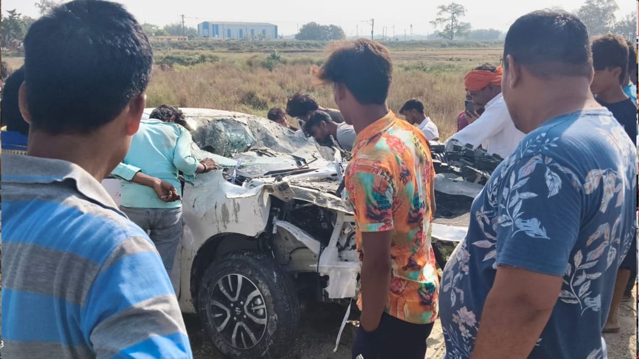 Two Killed As Car Overturns Into Pond In Tulsiyapur Siddharthnagar, Two Injured Returning From Jalsa