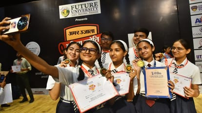 Amar Ujala Bhavishya Jyoti Awards Ceremony Medals Brighten the Faces of Achievers in Bareilly