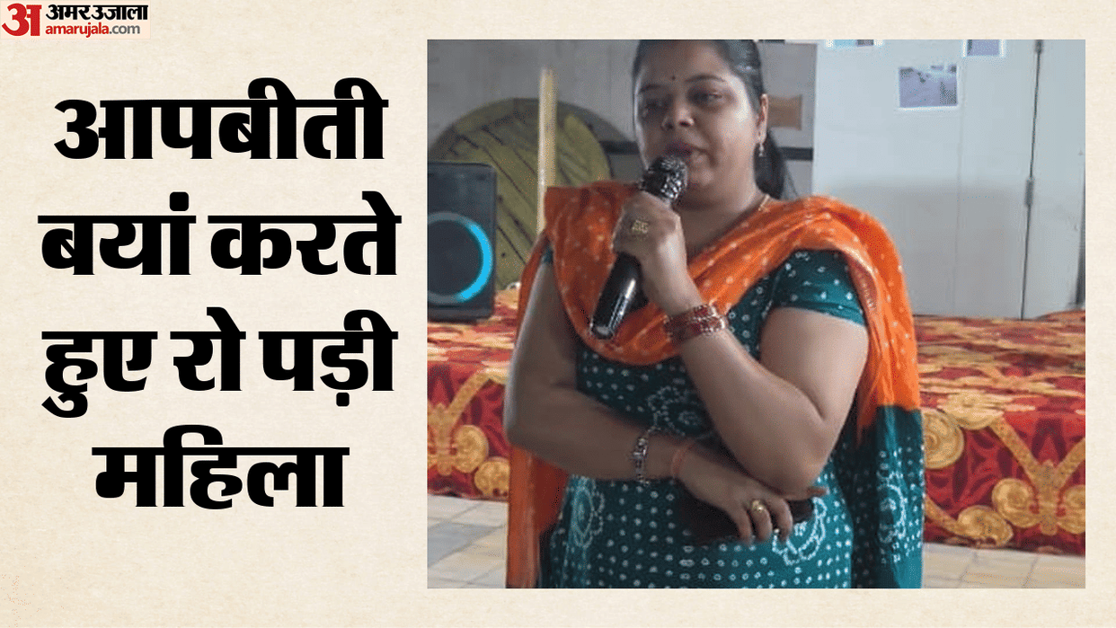 A Woman broke down while narrating an incident of stray dog attack