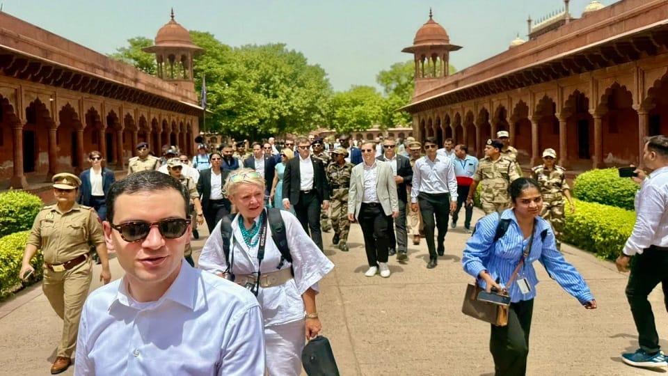 US Secretary Marco Rubio Visits Taj Mahal with Wife Amid Tight Security, Tourists Face Trouble in Extreme Heat