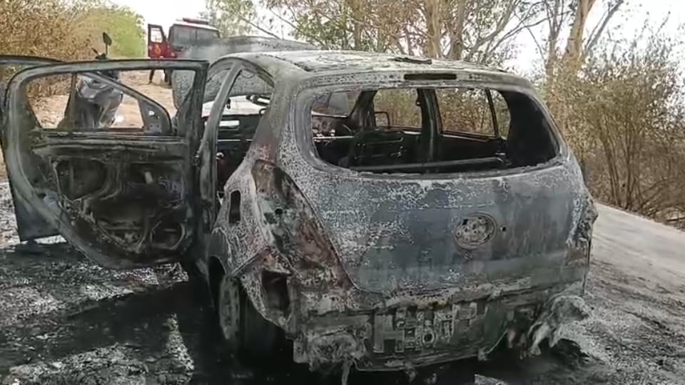 Jalaun: Car Catches Fire While Moving; Family Jumps Out to Safety