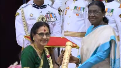 Padma awards 2026: President Droupadi Murmu presenting Padma Awards to Dharmendra Hema malini R Madhavan