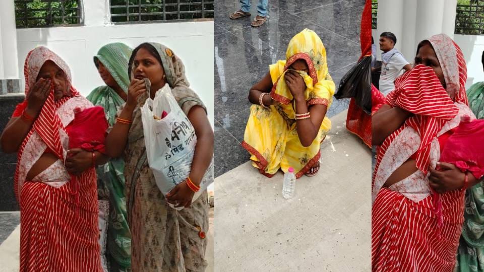 फैसला आते ही रोने लगीं दोषियों के घरों की महिलाएं।