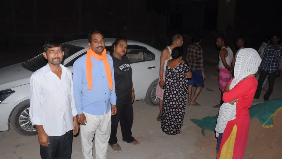 Father and Son Stabbed to Death in Kanpur After Bikes Collide