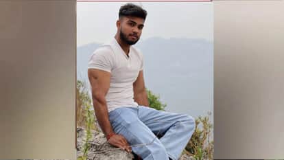 22-Year-Old Killed In Tractor-Trolley Collision In Kushinagar Turkpatti, Was Taking Cousin For Exam
