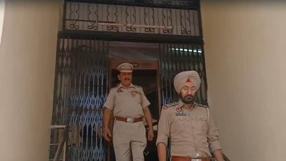 Threat to Blow Up Diljit Dosanjh House Officials Receive Email Threat of Bomb Blast at Mayor Office