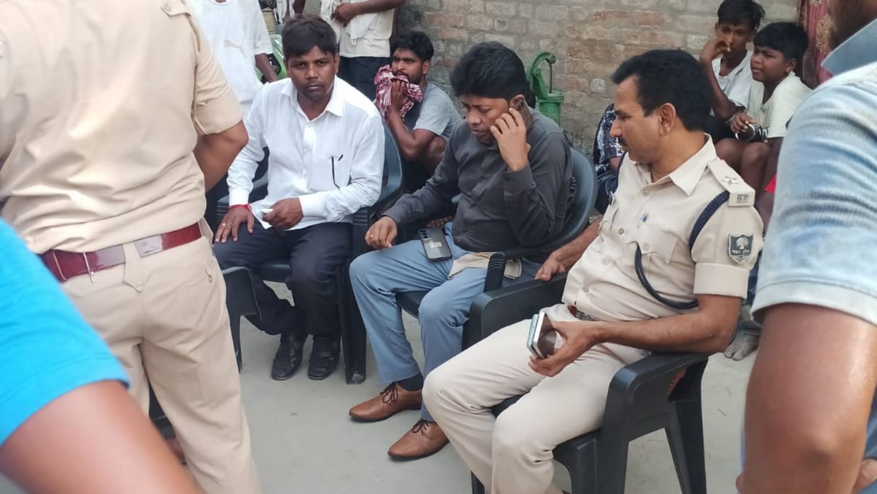 Two children drowned while bathing in a pond in Pinarthu Khurd Pasiwad Dhanuk Tola village in Darunda.