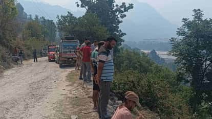 Rudraprayag Accident vehicle plunges into Alaknanda River driver missing