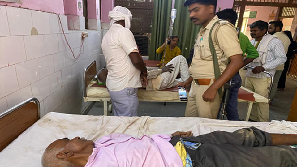 Farrukhabad: Out-of-Control Tractor-Trolley Carrying Devotees Overturns; Nine Injured